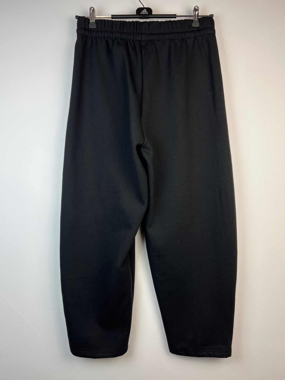 IMG_0611 Spodnie dresowe Adidas Performance damskie czarne L - obrazek 2