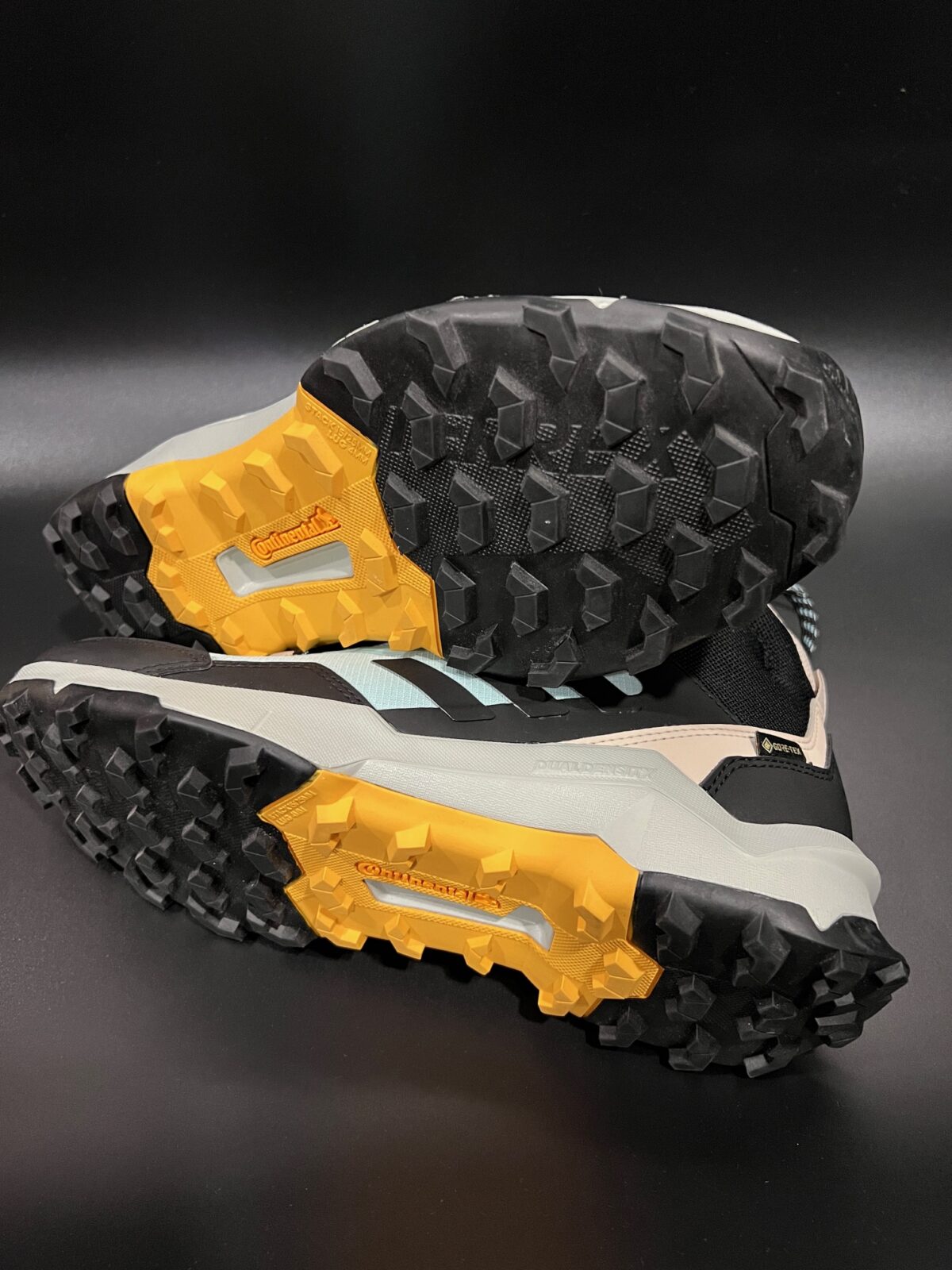 IMG_2089 Buty trekkingowe damskie Adidas Terrex AX4 Mid Hiking Gore-Tex miętowe 40 - obrazek 3