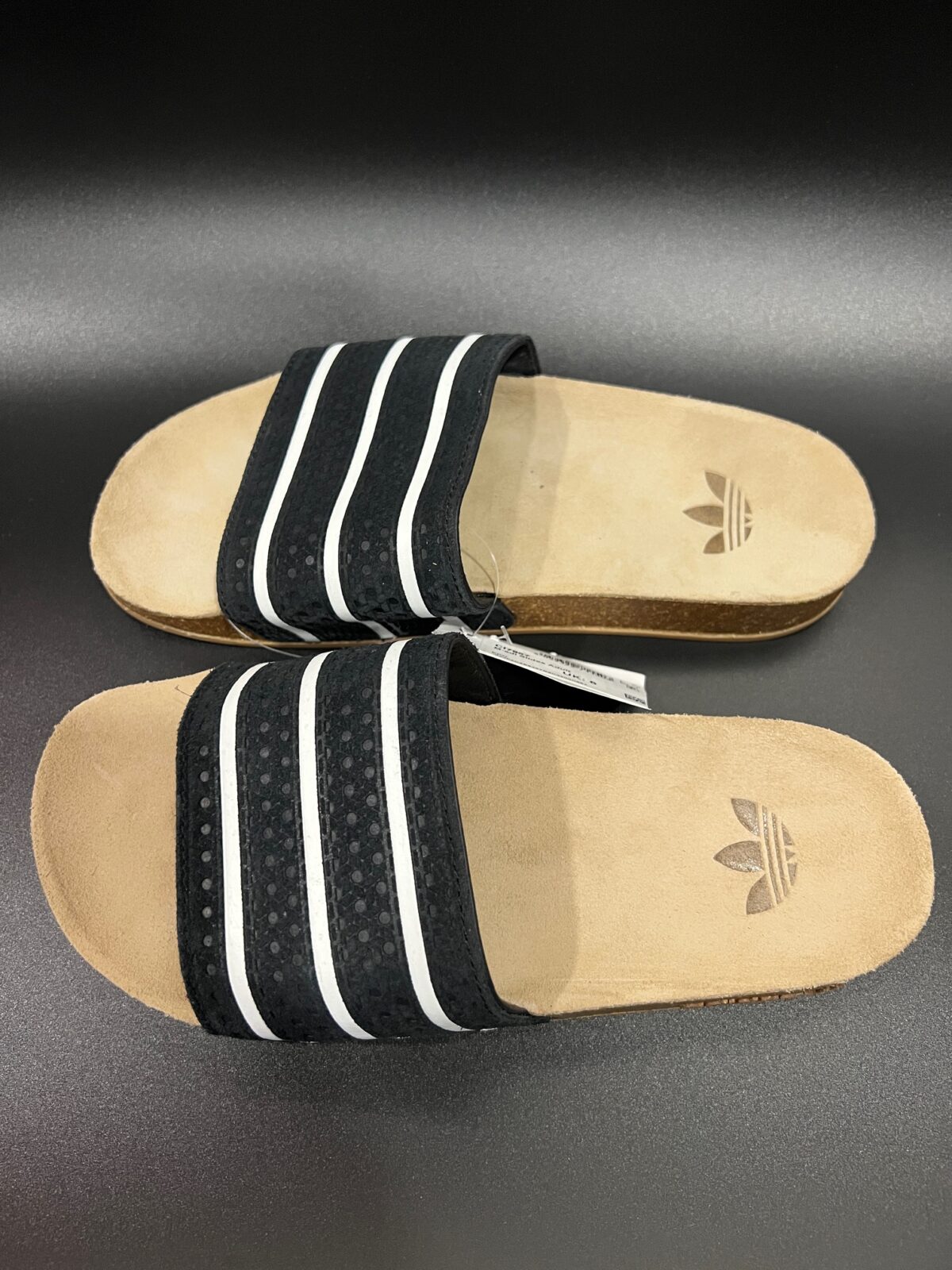 IMG_2208 (1) Klapki zamszowe czarne Adidas Adilette RS unisex 39 - obrazek 4