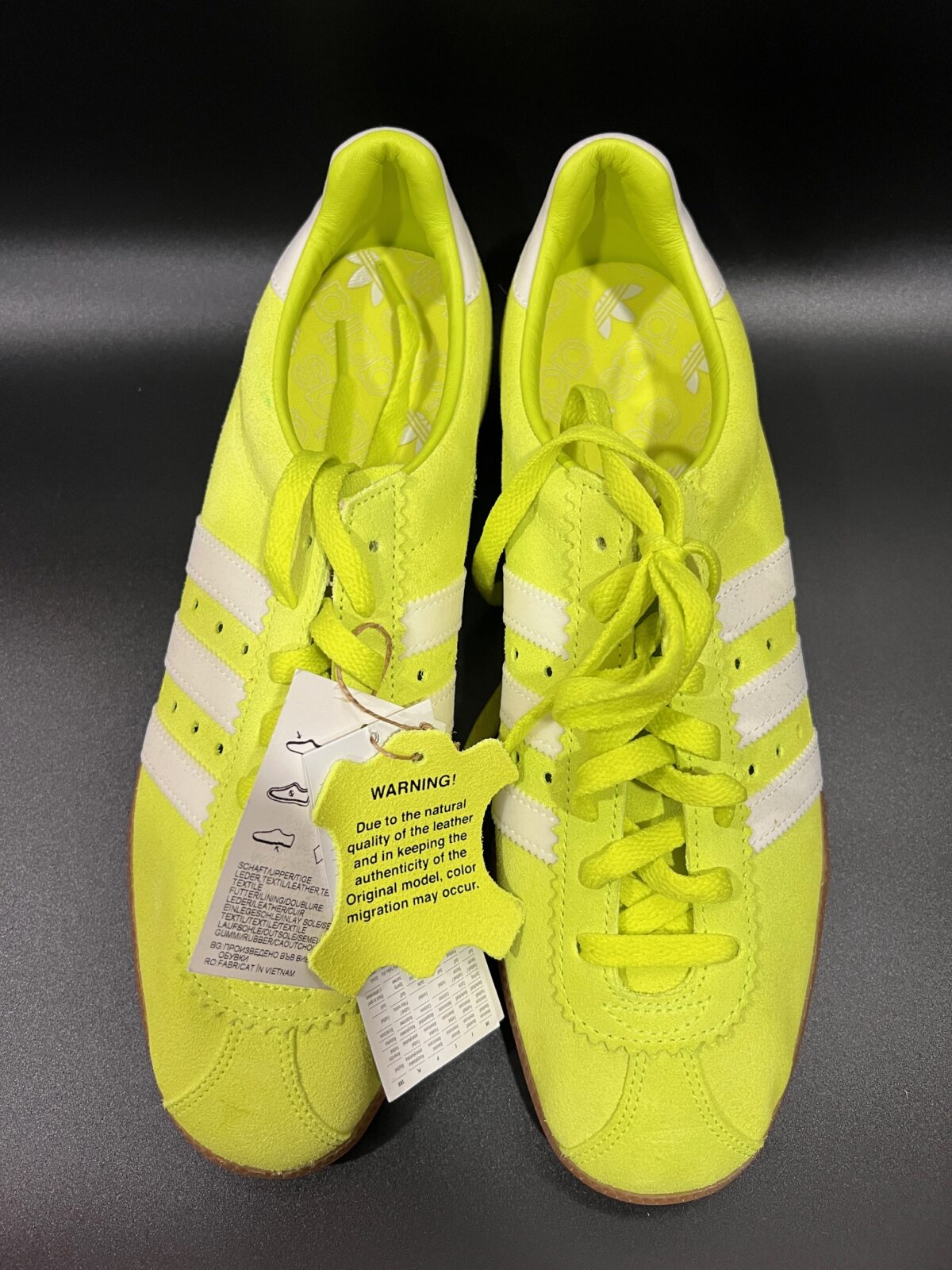 IMG_2223 Sneakersy skórzane męskie Adidas Padiham neonowe 44 2\3 - obrazek 4