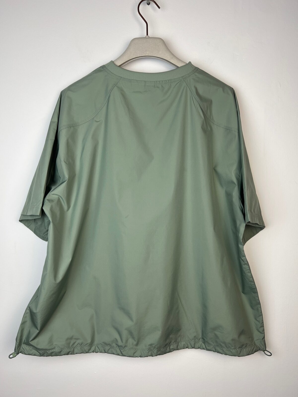 Bluza ortalionowa Adidas z krótkim rękawkiem L - obrazek 2