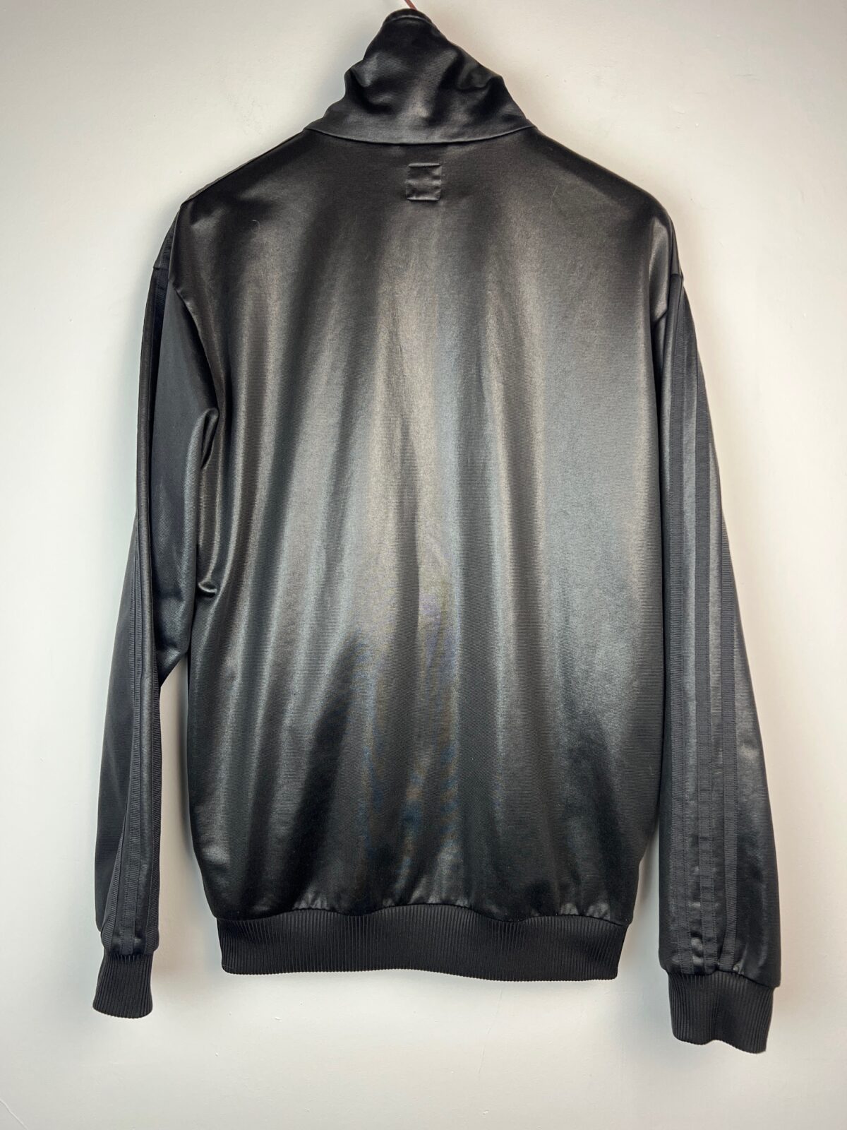 IMG_2702 Bluza męska Adidas Chile62 czarna L - obrazek 2