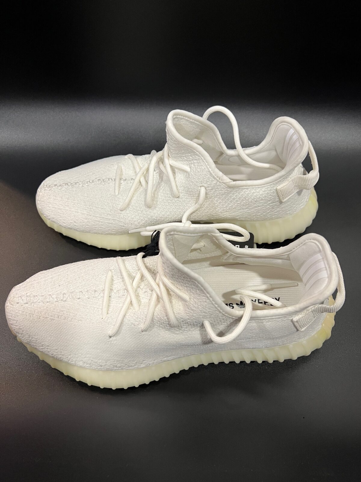 Sneakersy Adidas Yeezy Boost 350 V2 CP9366 białe - obrazek 6
