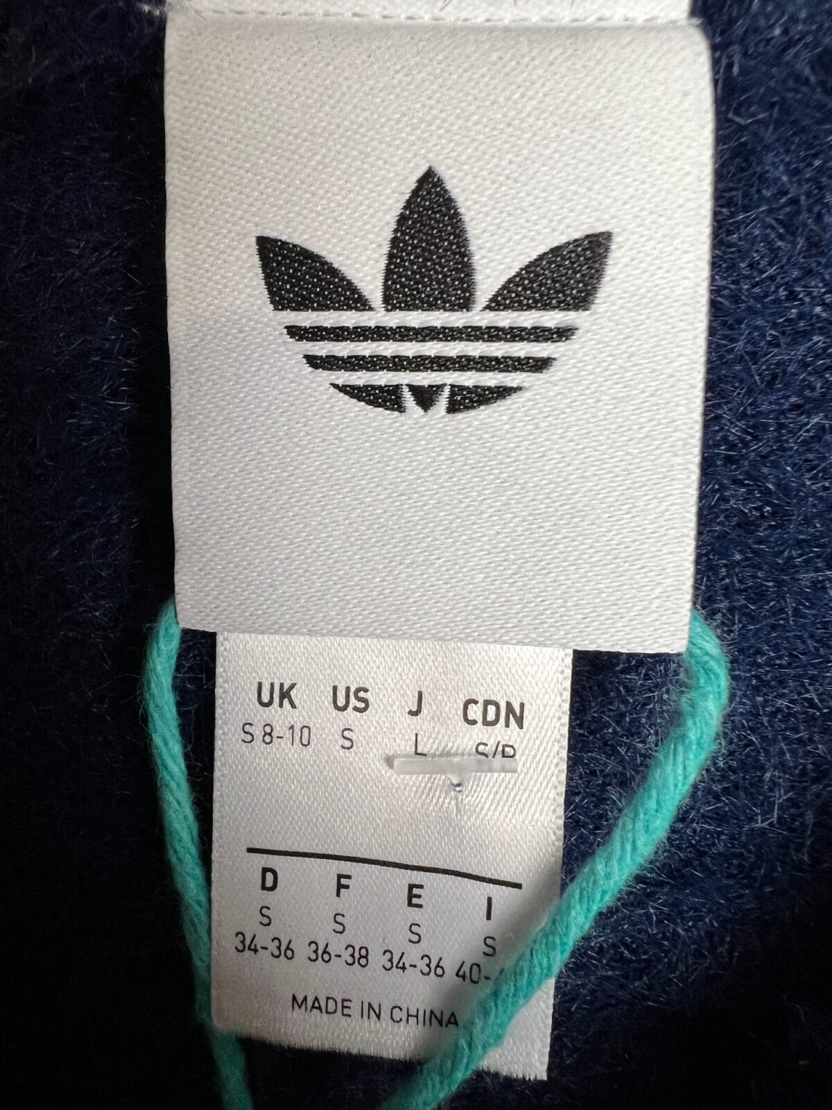 Puszysty dzianinowy Kardigan Adidas Fluffy Indigo S - obrazek 2