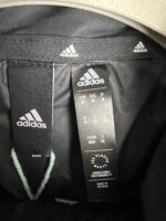 Płaszcz parka Adidas FC Bayern Munchen czarny z kapturem M - obrazek 3