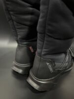 Buty damskie śniegowce Adidas Terrex Winter Boot High czarne ID2889 - obrazek 3