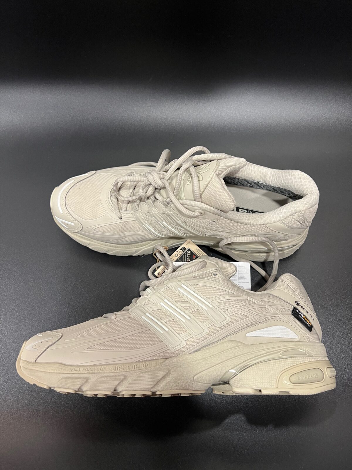 IMG_3373 Sneakersy outdoorowe Adidas Adistar Cushion Gore-Tex 44 - obrazek 1