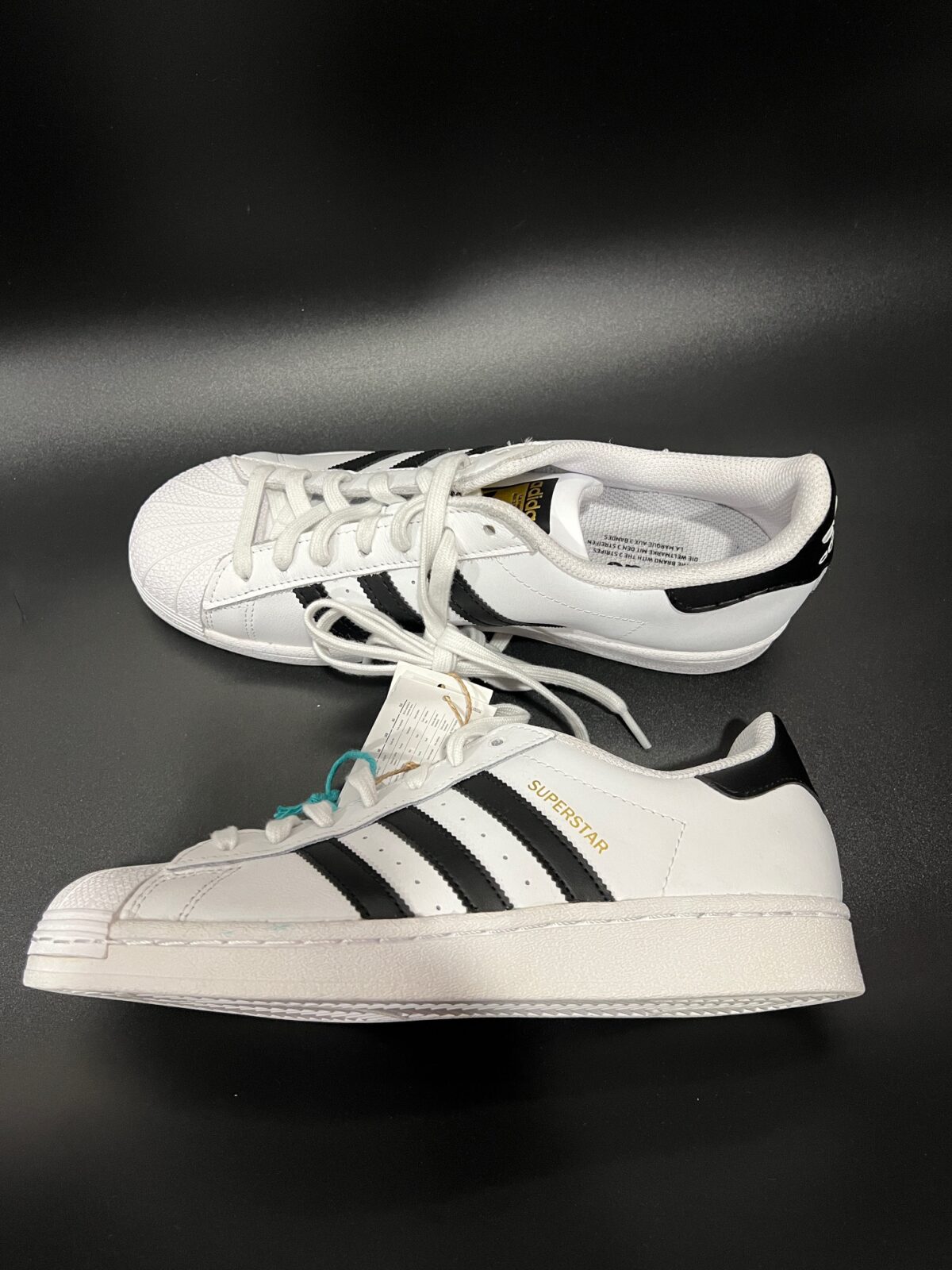 IMG_3455 (1) Sneakersy klasyczne Adidas Superstar unisex EG4958 - obrazek 1