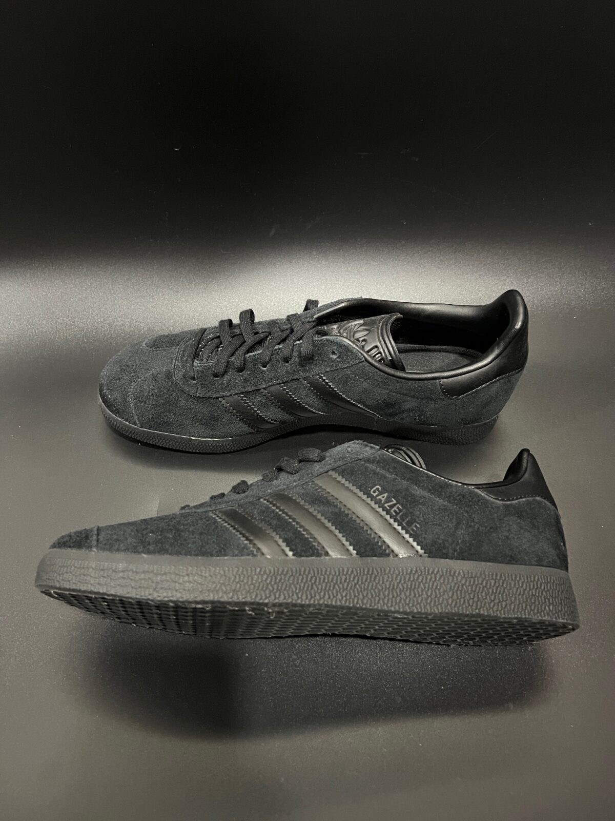 IMG_3488 Sneakersy Adidas Gazelle czarne unisex 41 1\3 - obrazek 1