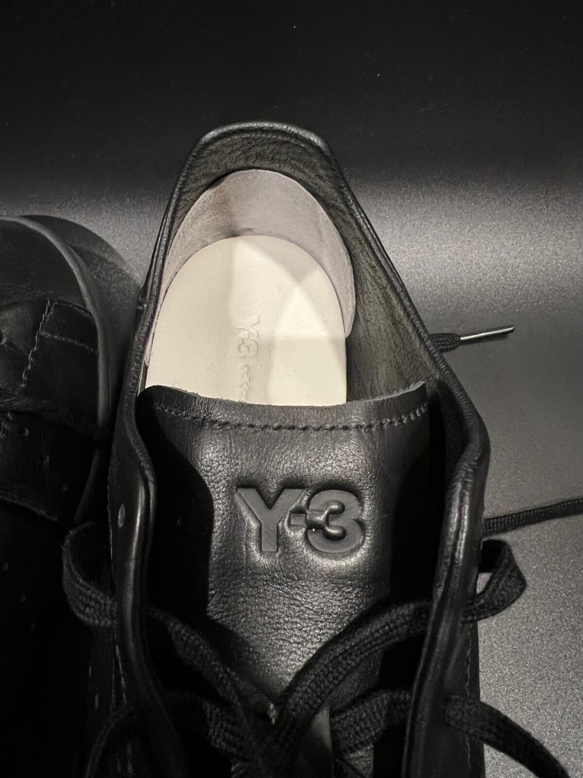 IMG_3559 Sneakersy Adidas Stan Smith x Y-3 Yohji Yamamoto 42 2\3 - obrazek 3