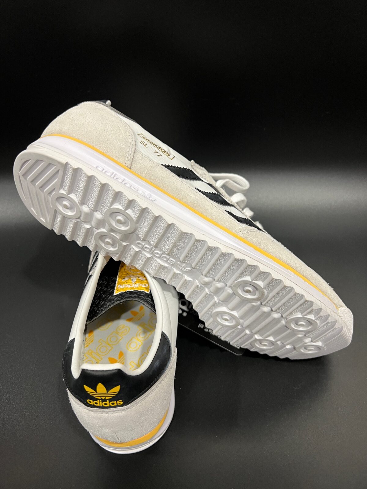 IMG_3578 (1) Sneakersy męskie Adidas SL72 jasnoszare 45 13 - obrazek 2