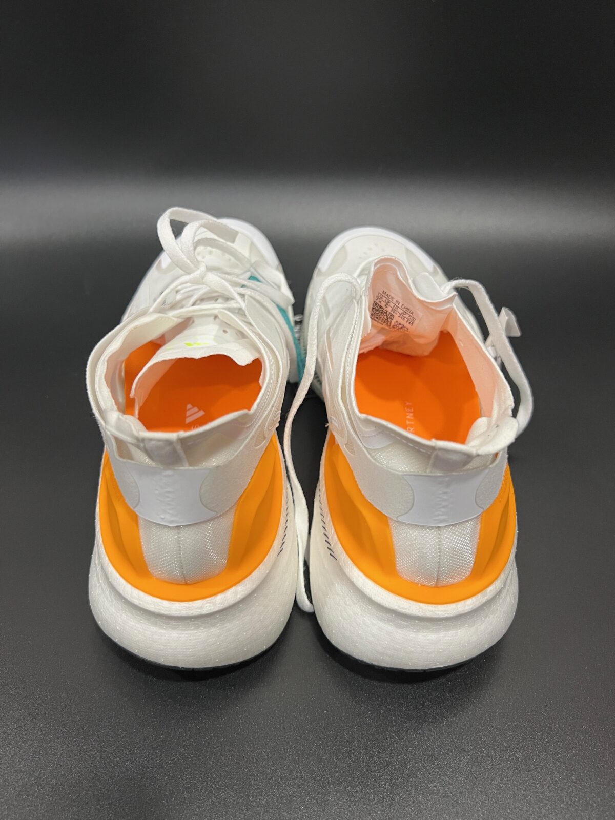 IMG_3637 Buty do biegania Adidas x Stella McCartney białe 41 1/3 - obrazek 3