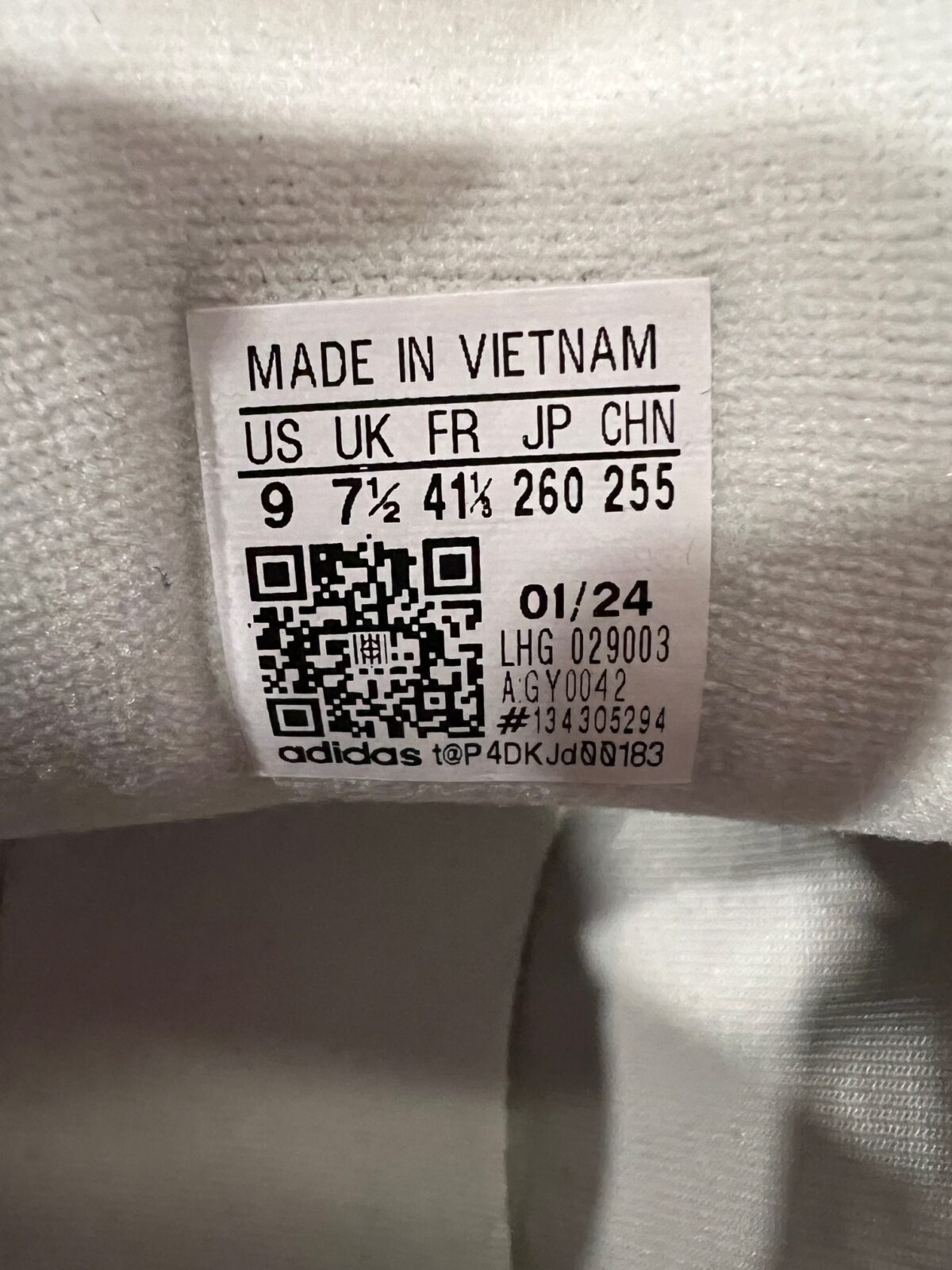 IMG_3688 Sneakersy Adidas Campus 00's GY0042 damskie 41 1\3 - obrazek 2