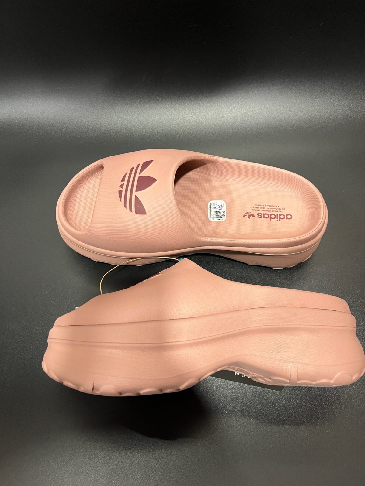 IMG_3712 (1) Klapki damskie Adidas Adifom Stan Slide 40 1\2 - obrazek 1