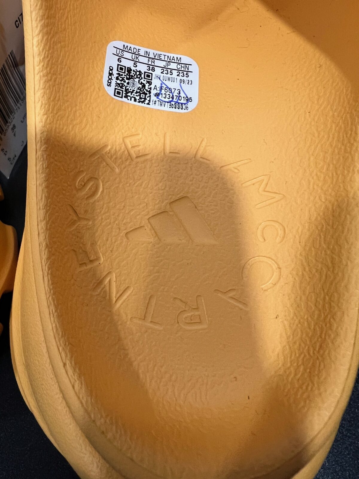 IMG_3719 Klapki damskie Adidas x Stella McCartney Clogs Hazy Orange 38 - obrazek 4