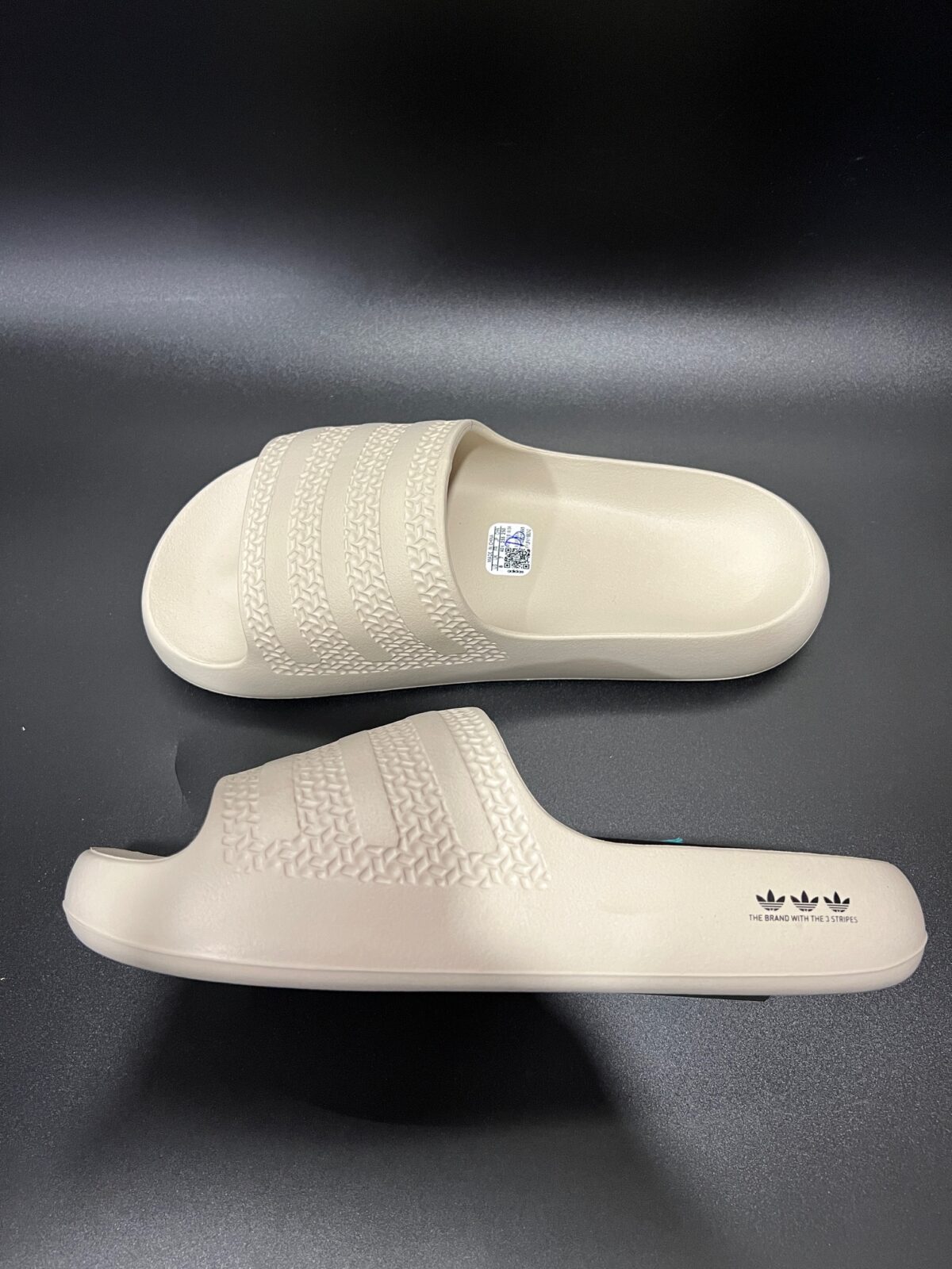 IMG_3729 Klapki damskie Adidas Adilette Ayoon Slides szare 40 1\2 - obrazek 1