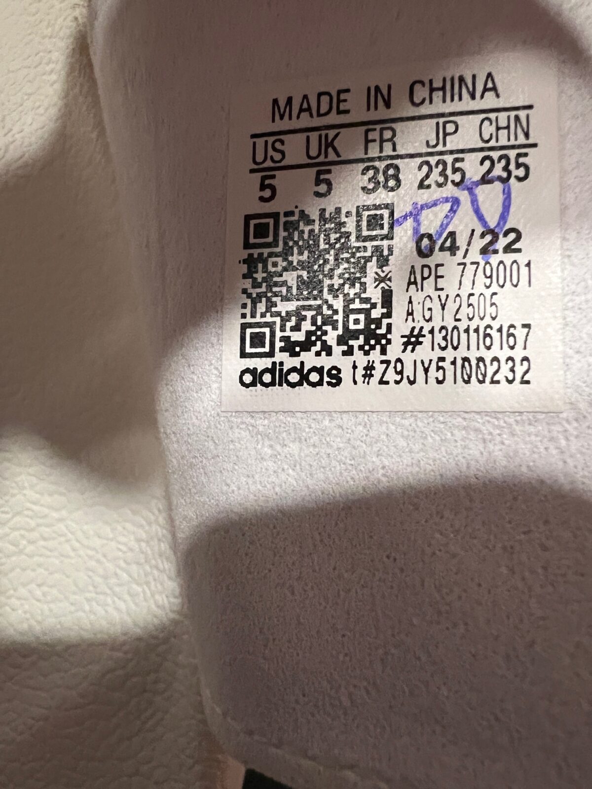 IMG_3743 Klapki damskie Adidas x Jeremy Scott ze skrzydłami 38 - obrazek 2