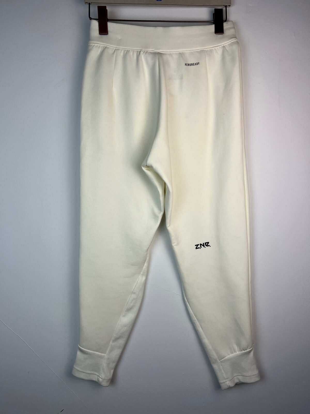 IMG_3877 Spodnie męskie Adidas Performance Z.N.E. kremowe S - obrazek 3