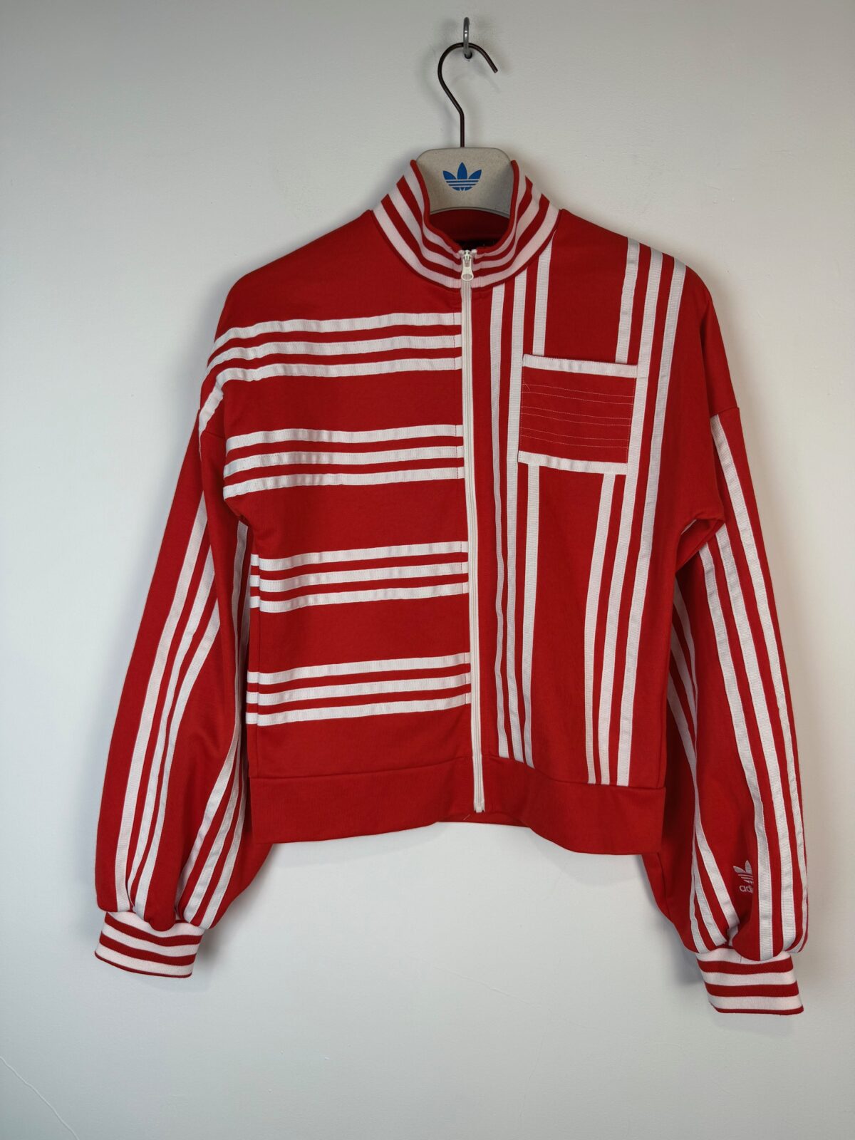 Bluza Adidas x Ji Won Choi czerwona XS-S - obrazek 1