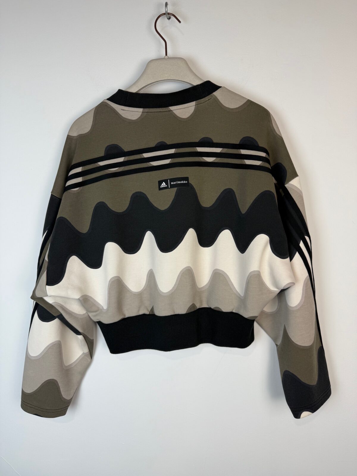 IMG_4040 Bluza top Adidas x Marimekko szara S - obrazek 2