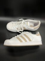 Sneakersy męskie Adidas Superstar białe paski beżowe 42 2\3