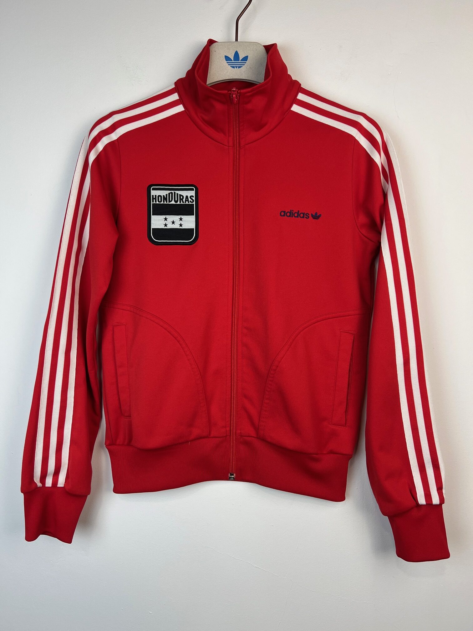 IMG_5301 Bluza damska Adidas Honduras czerwona S-M - obrazek 1