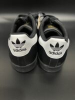 Sneakersy Adidas Superstar czarne EG4959 41 1\3 - obrazek 2