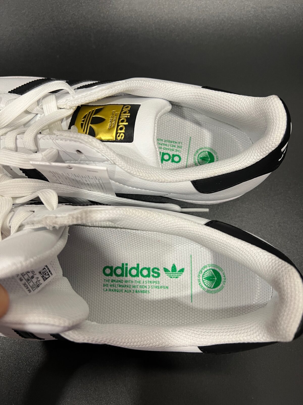 Sneakersy wegańskie Adidas Superstar Vegan białe 42 - obrazek 4