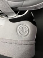 Sneakersy wegańskie Adidas Superstar Vegan białe 42 - obrazek 3