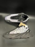 Sneakersy Adidas x Yeezy Boost 700 MNVN Geode