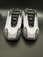 Sneakersy Adidas x Yeezy Boost 700 MNVN Geode - obrazek 4