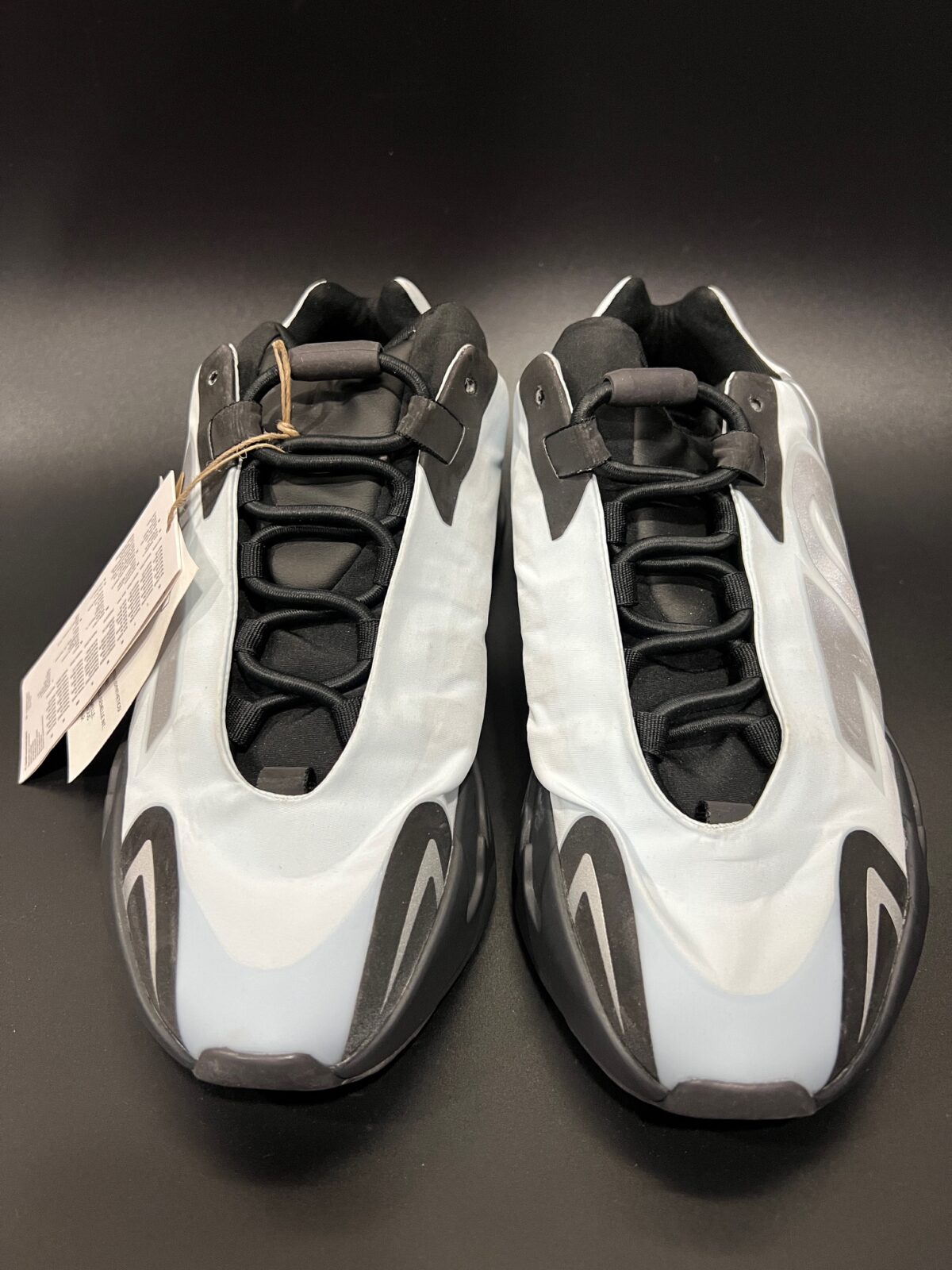 Sneakersy Adidas x Yeezy Boost 700 MNVN Blue Tint - obrazek 3