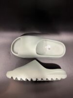 Klapki Adidas Yeezy Slide Salt