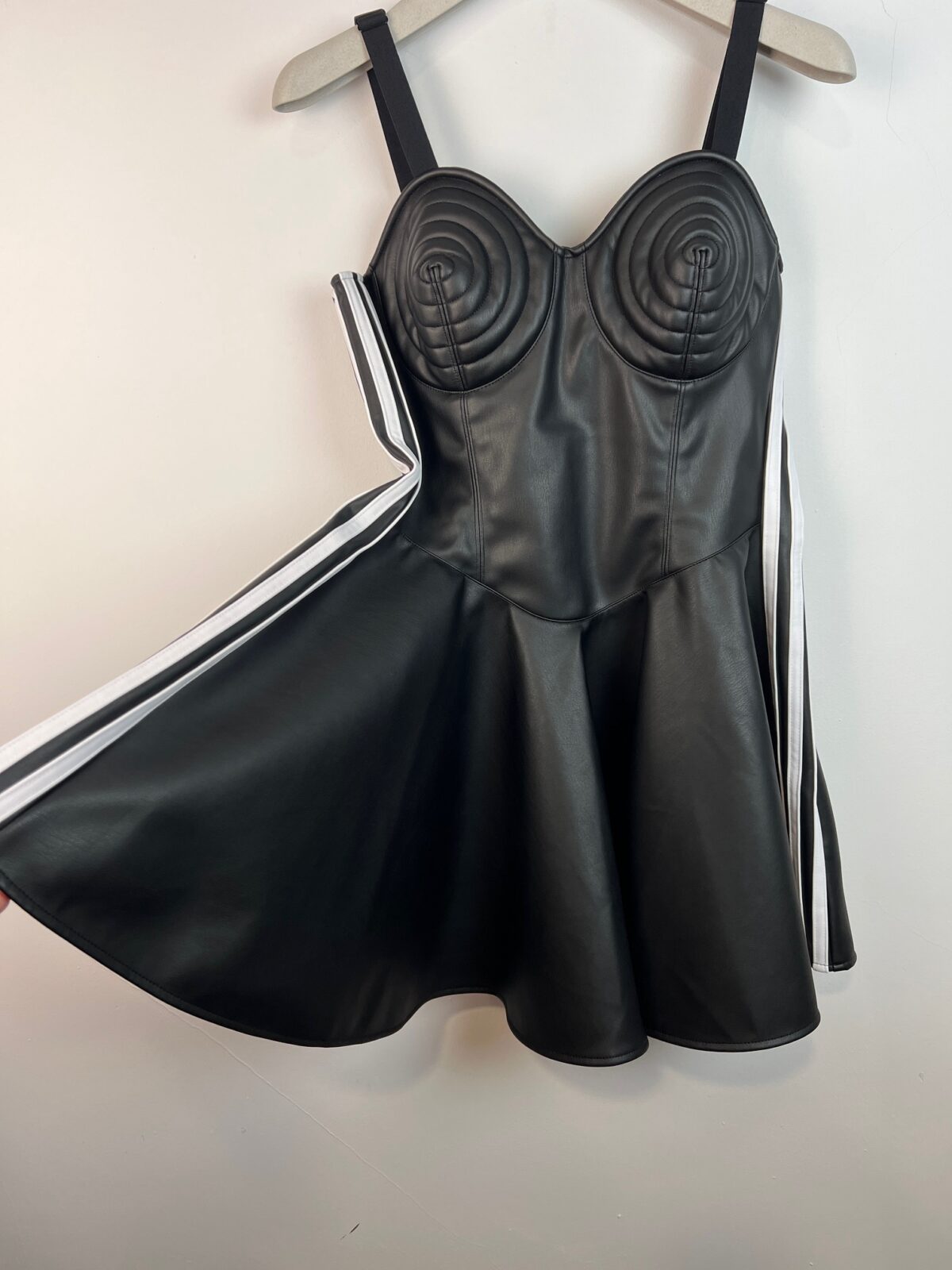 Sukienka Adidas x Jeremy Scott Faux Leather M - obrazek 4