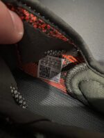 Sneakersy Adidas x Yeezy Boost 350 V2 Carbon Beluga HQ7045 40 2\3 - obrazek 2