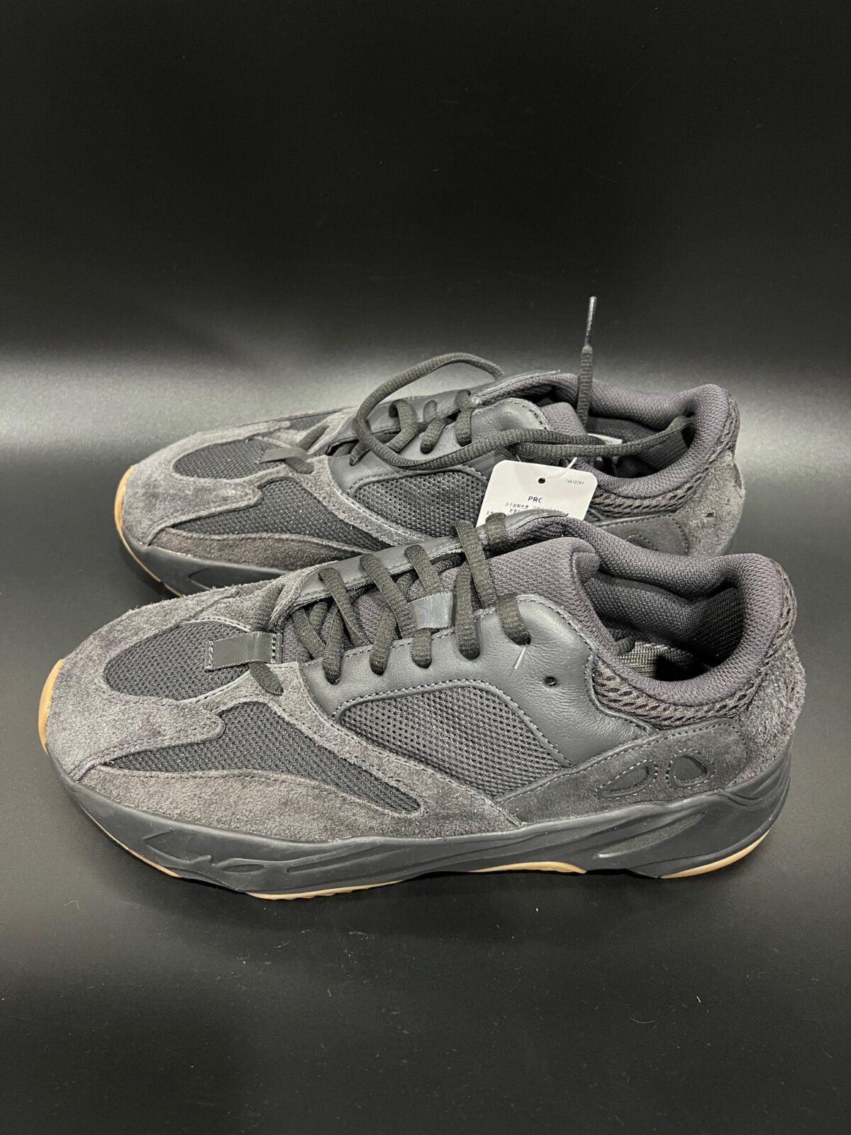 Sneakersy Adidas Yeezy Boost 700 Utility Black FV5304 42 2\3 - obrazek 7