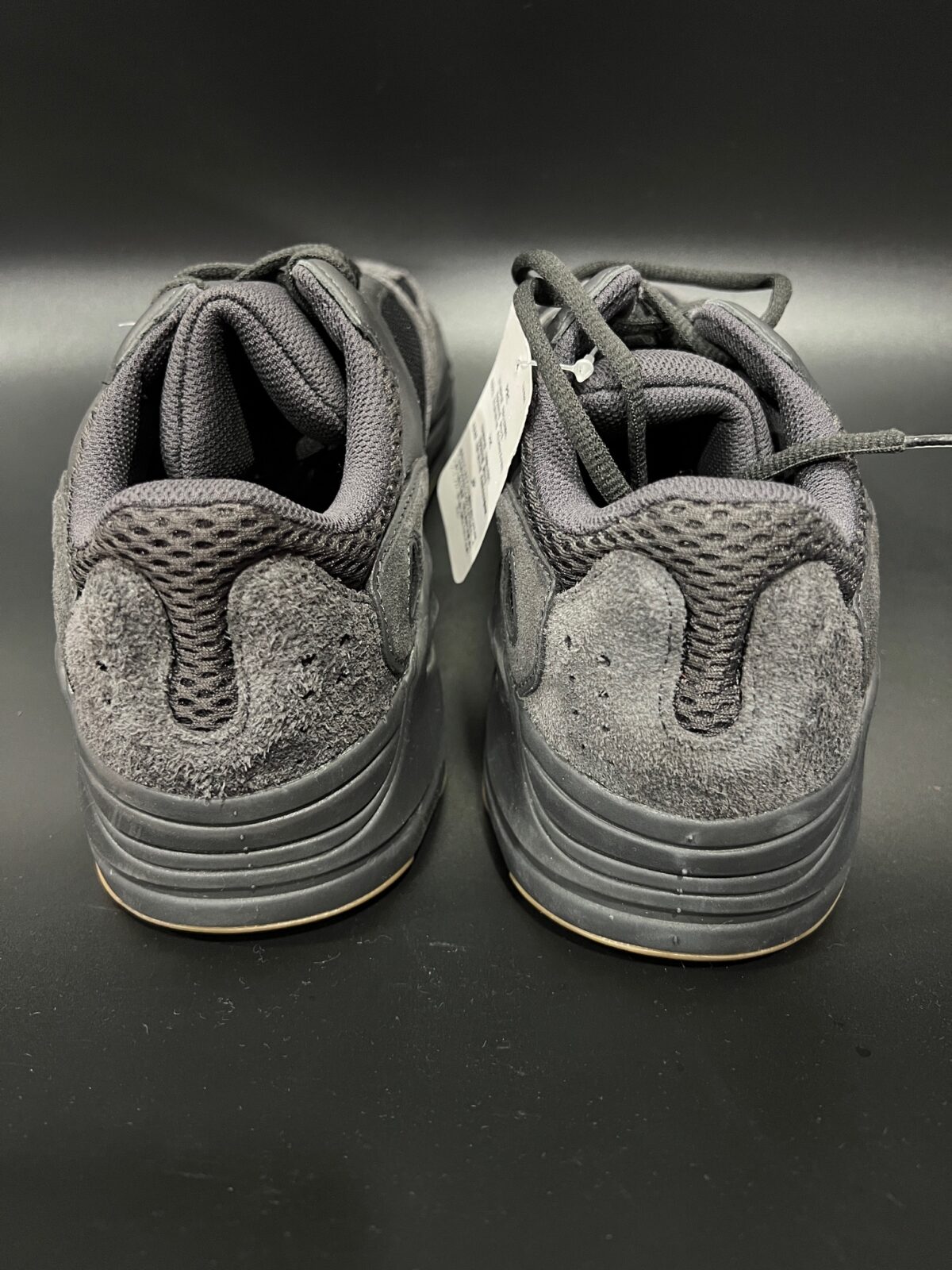 Sneakersy Adidas Yeezy Boost 700 Utility Black FV5304 42 2\3 - obrazek 5