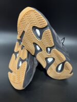 Sneakersy Adidas Yeezy Boost 700 Utility Black FV5304 42 2\3 - obrazek 2