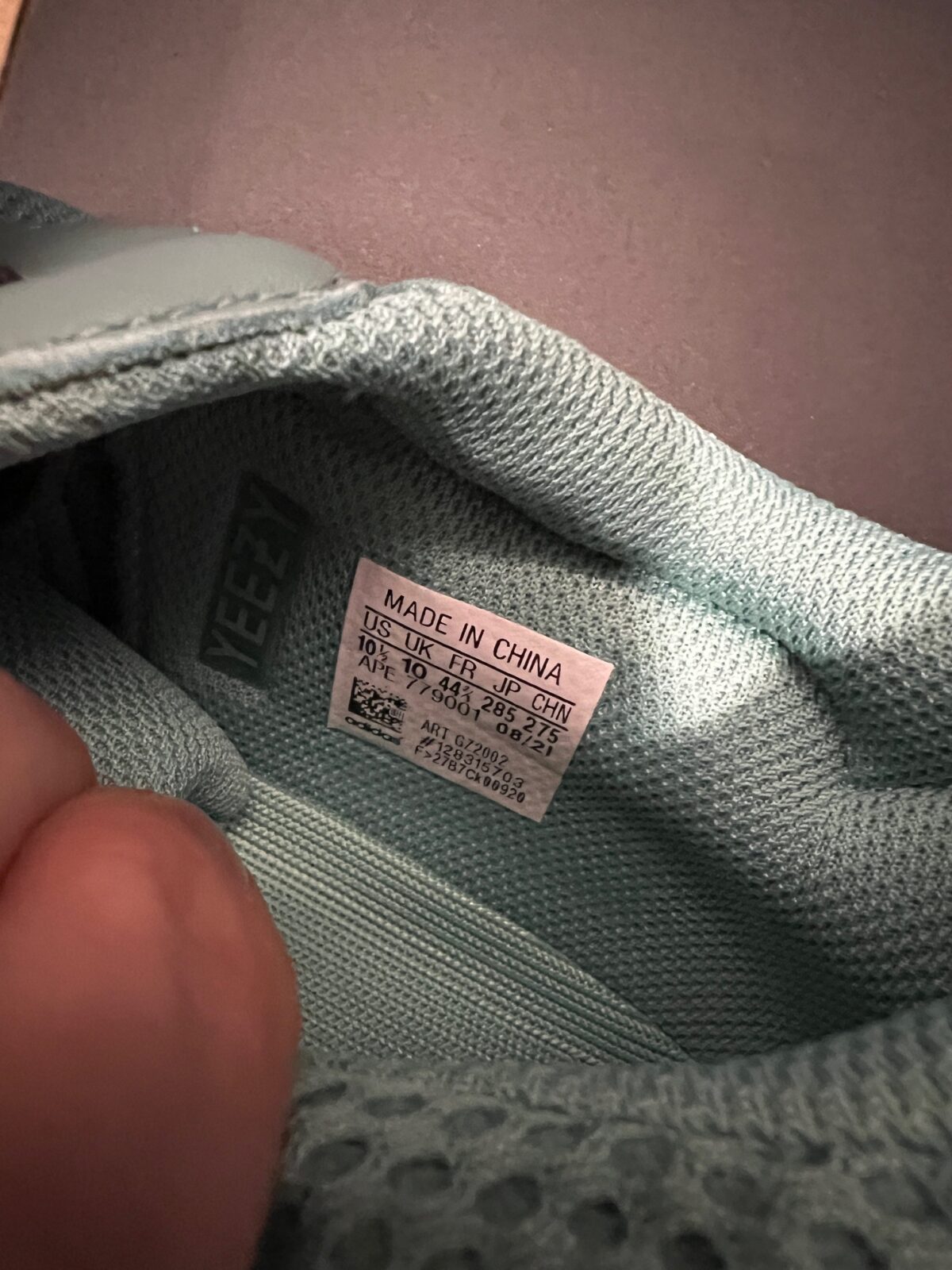 Sneakersy Adidas Yeezy Boost 700 Faded Azure GZ2002 44 2\3 - obrazek 2