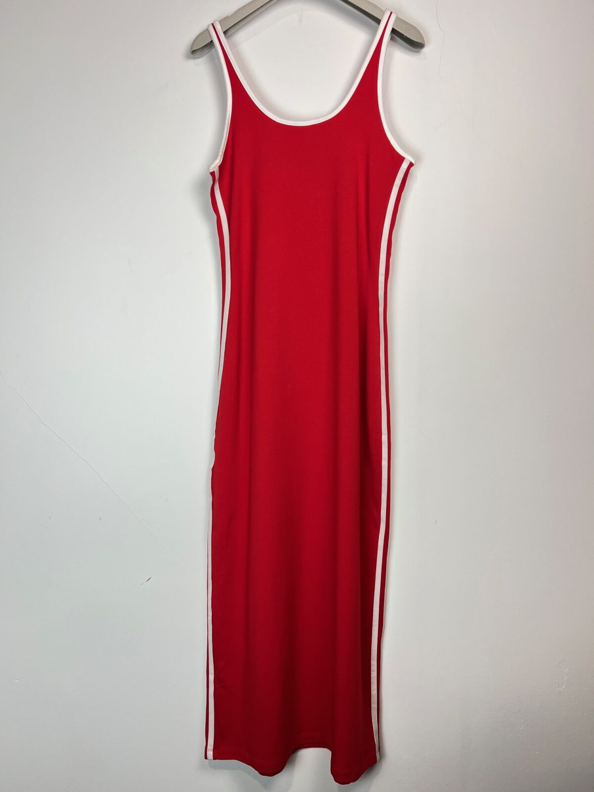 Sukienka na ramiączkach Adidas czerwona M - obrazek 2