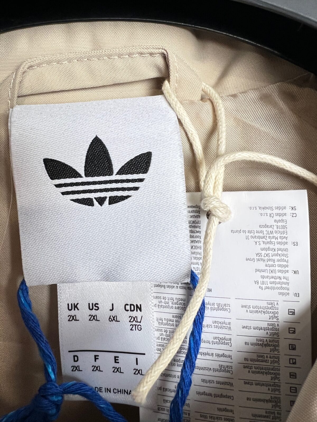 Kurtka męska wiatrówka Adidas x Oasis Coach Jacket beżowa 2XL - obrazek 3
