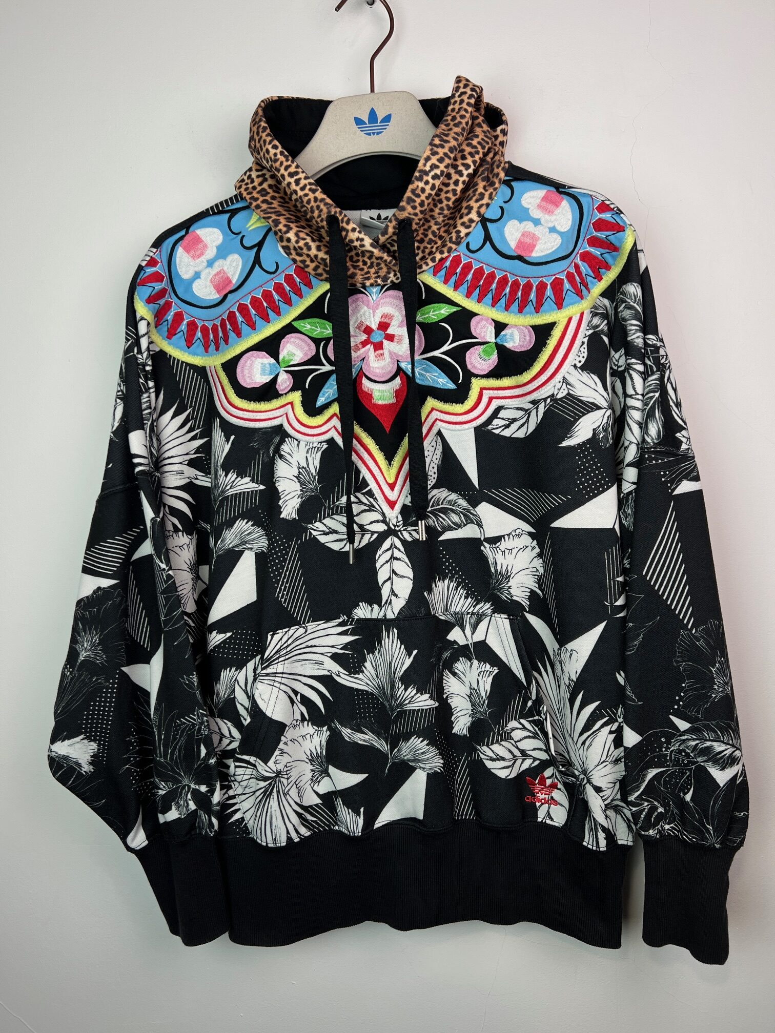 Bluza damska Adidas x Farm z kapturem multicolor S