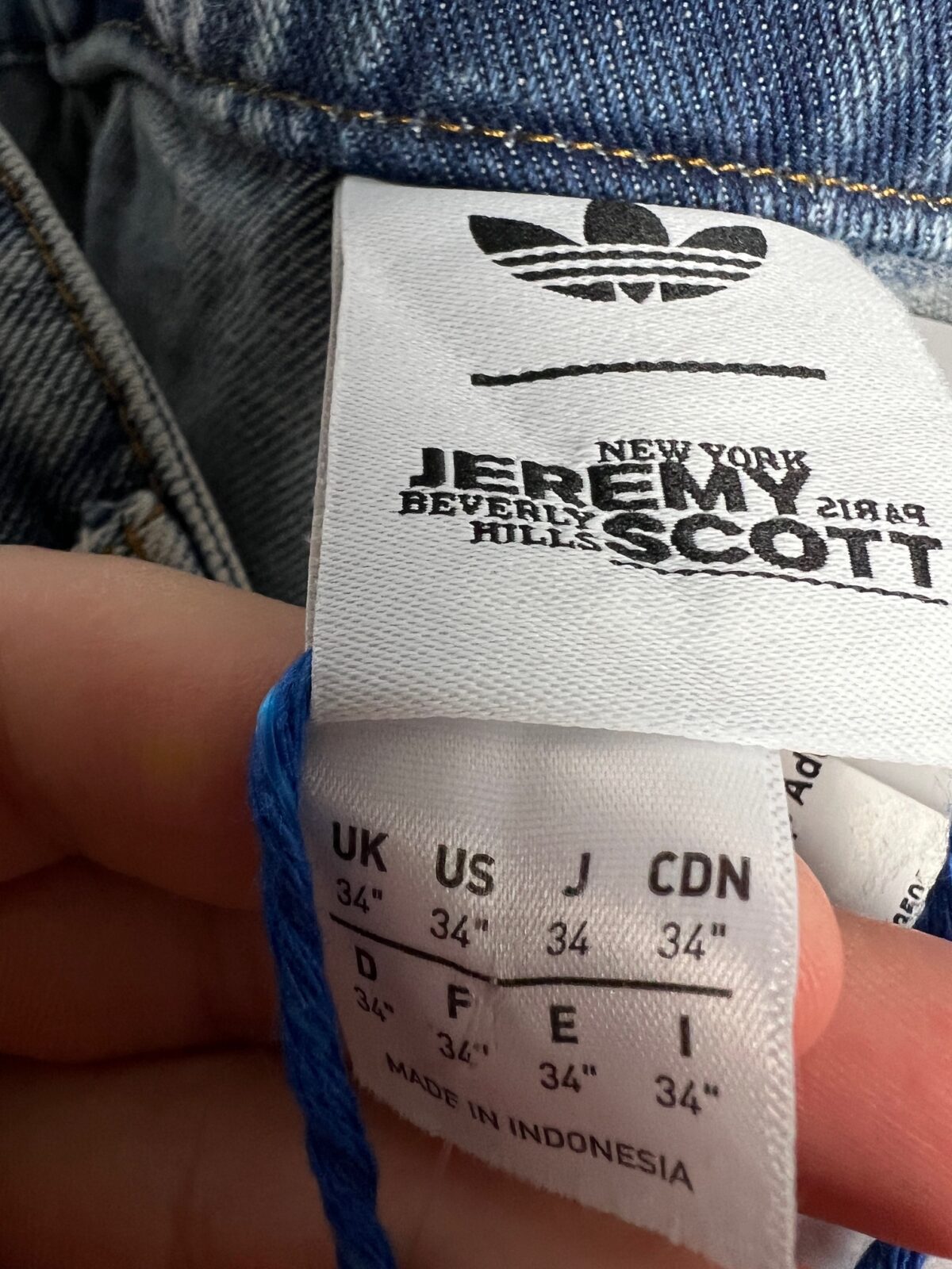 Spodenki jeansowe na szelkach Adidas x Jeremy Scott S-M - obrazek 2
