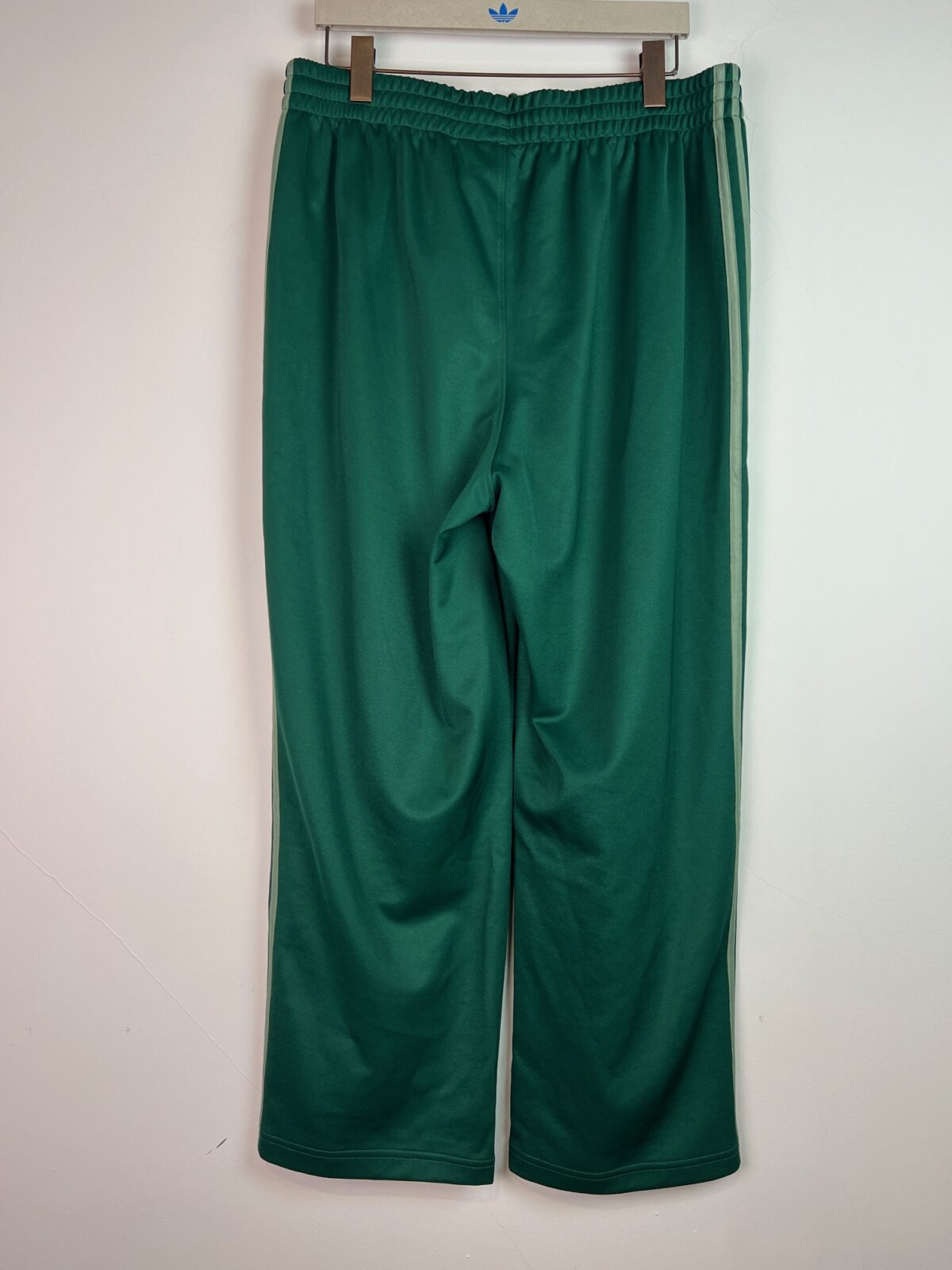 Spodnie męskie Adidas Baggy TP ciemnozielone - obrazek 2