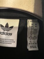 Bluza damska Adidas Originals czarna krótka XS - obrazek 3